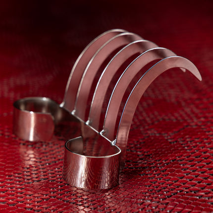 The Bear Claw by Kink