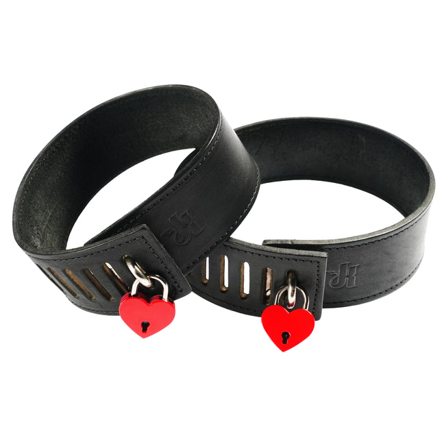 Flat Leather Collar with Lock by Kink - Bondage Toys