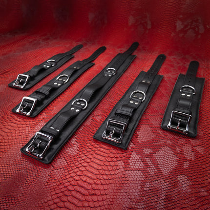 Five Piece Signature Leather Set by Kink