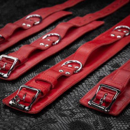 Five Piece Signature Leather Set by Kink