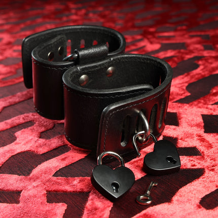 Pegging Kit with Quiver of Cocks by Kink - Sex Toys