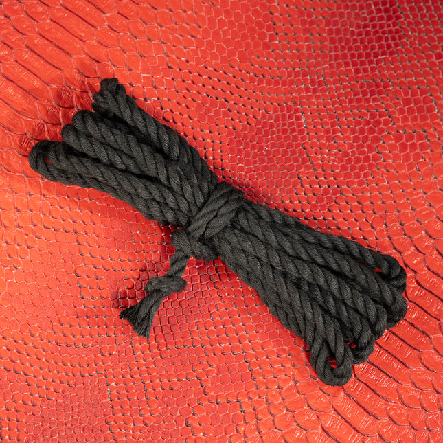 Shorty 6mm Cotton Rope, Six Feet Length