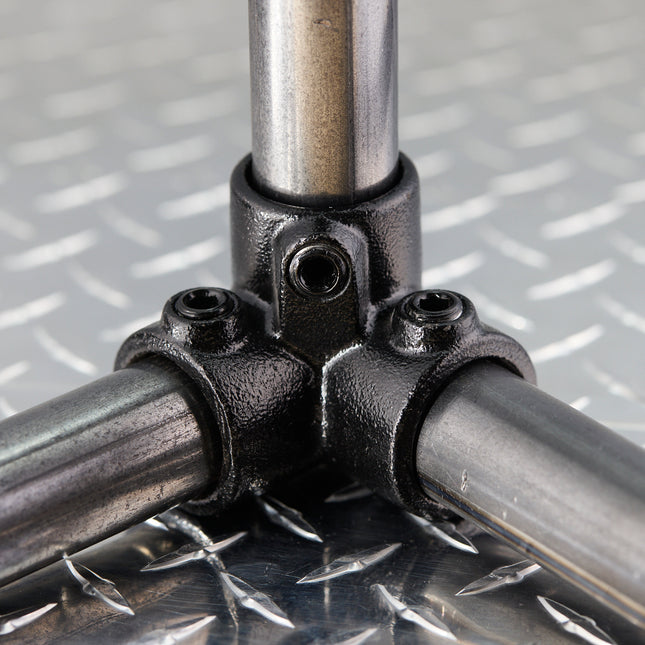 Pipe Clamps by KINK