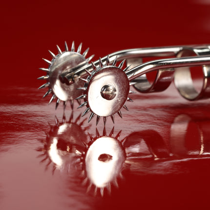 Cat's Claw Pinwheel by Kink