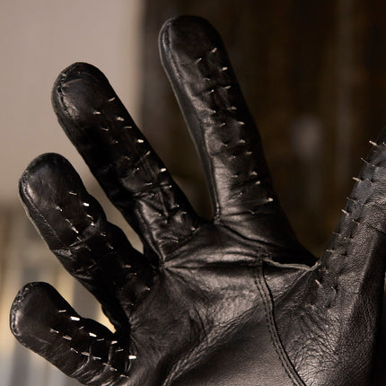 Vampire Gloves by KINK