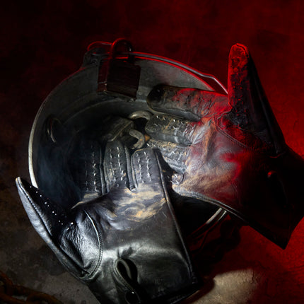 Vampire Gloves by KINK