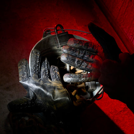 Vampire Gloves by KINK